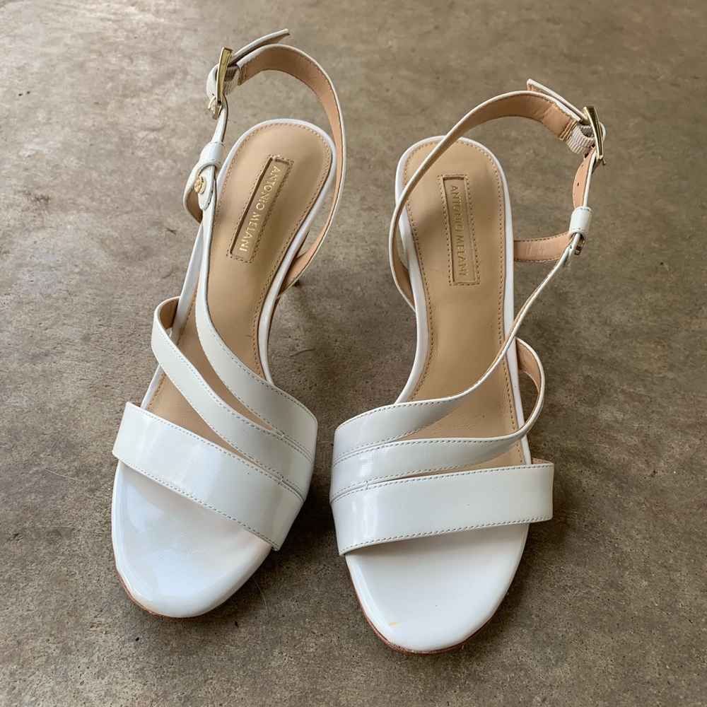 Antonio Melani : White straps open toed Sandals